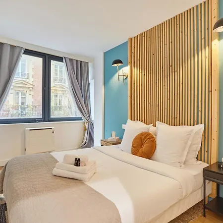 Appartamento Spacious Center Of Montmartre Parigi